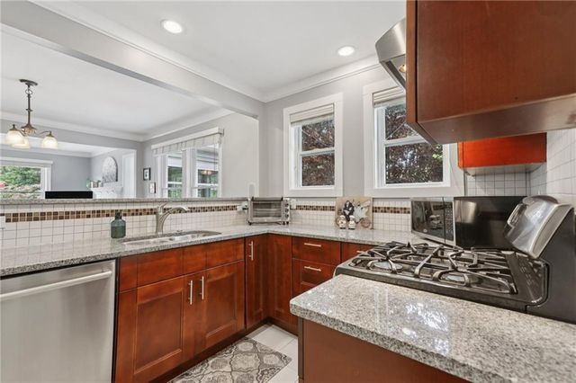 3410 Glenwood Road, Decatur, GA 30032