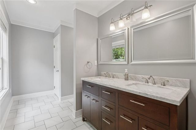 3410 Glenwood Road, Decatur, GA 30032