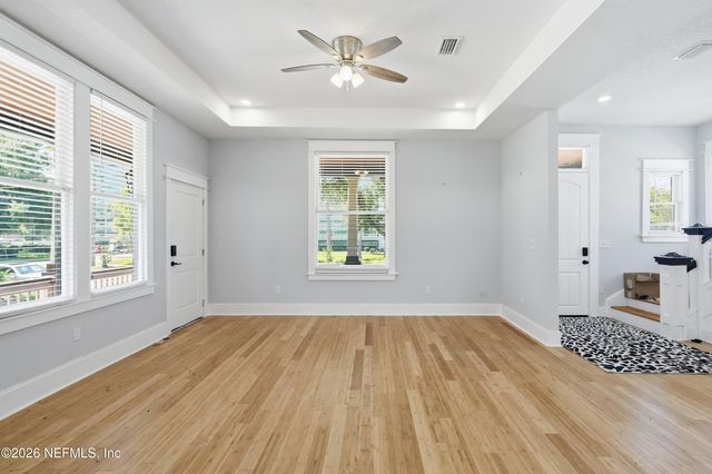 205 E 1ST Street, Jacksonville, FL 32206