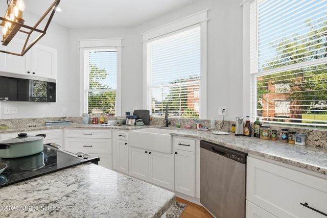 205 E 1ST Street, Jacksonville, FL 32206