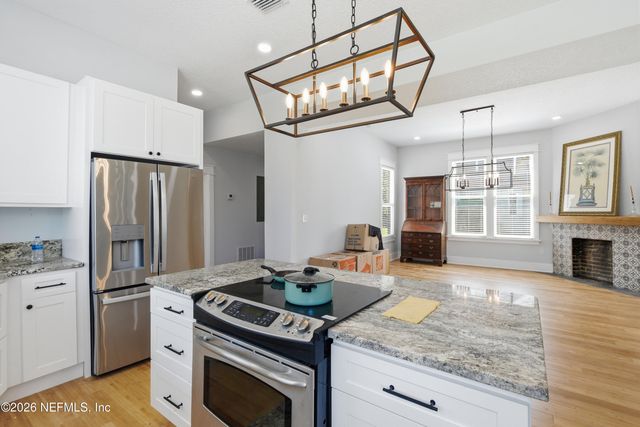 205 E 1ST Street, Jacksonville, FL 32206