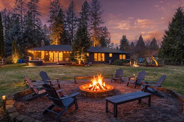 18010 N Saddle hill Rd, Colbert, WA 99005