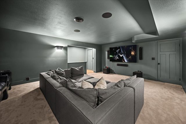 18010 N Saddle hill Rd, Colbert, WA 99005