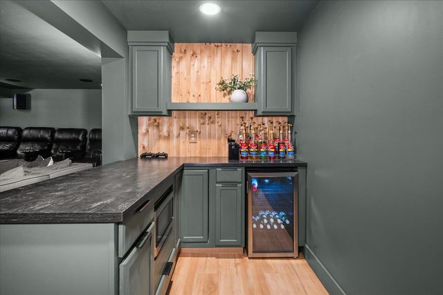 18010 N Saddle hill Rd, Colbert, WA 99005