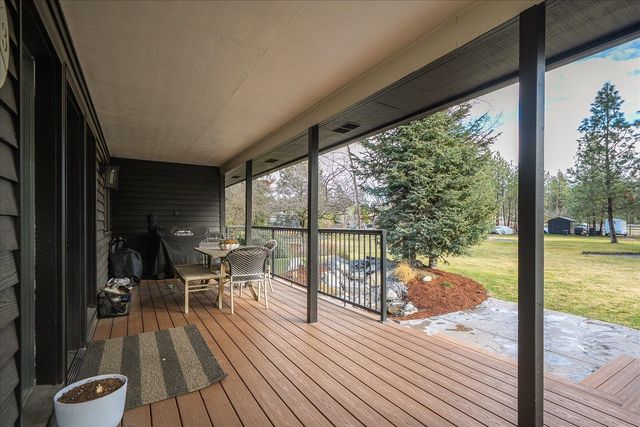 18010 N Saddle hill Rd, Colbert, WA 99005