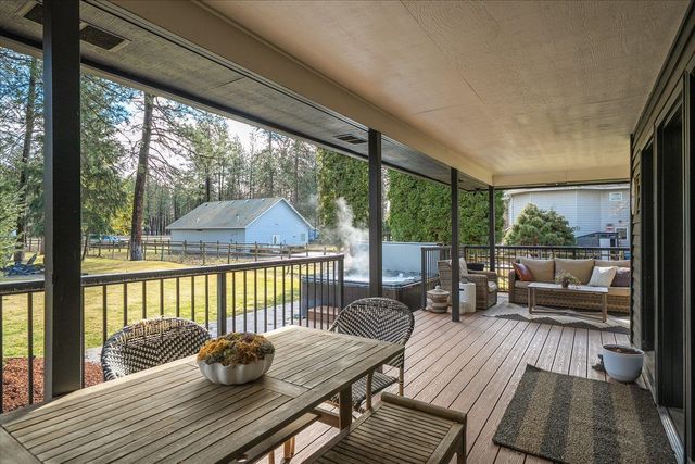 18010 N Saddle hill Rd, Colbert, WA 99005