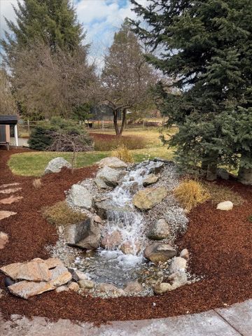 18010 N Saddle hill Rd, Colbert, WA 99005