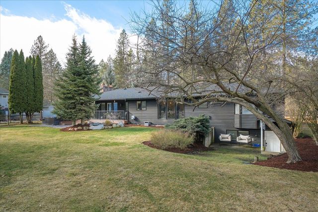 18010 N Saddle hill Rd, Colbert, WA 99005