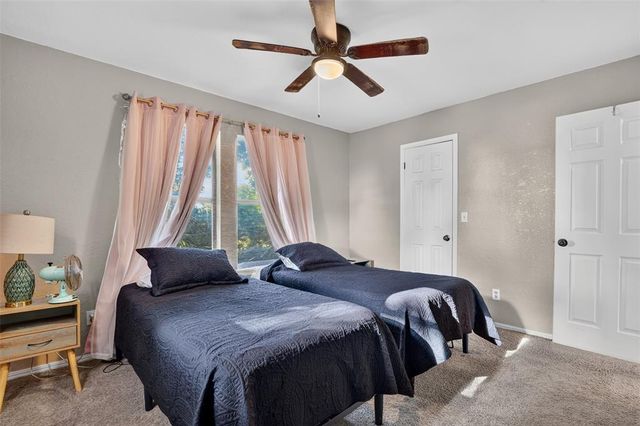 2122 N Dobbs, Harrah, OK 73045