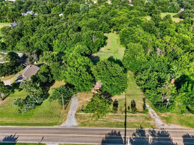 2122 N Dobbs, Harrah, OK 73045
