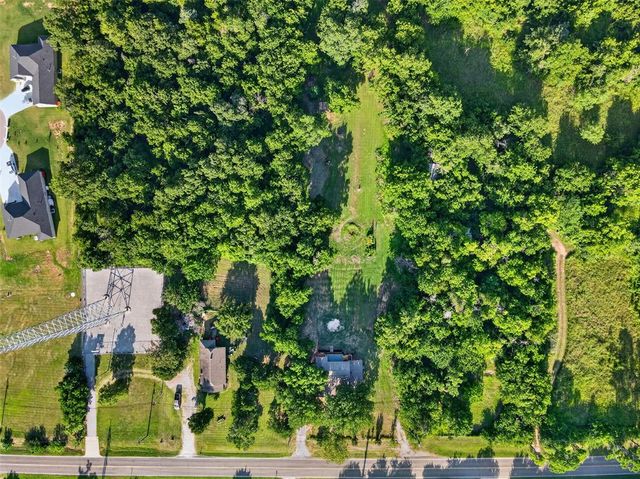 2122 N Dobbs, Harrah, OK 73045