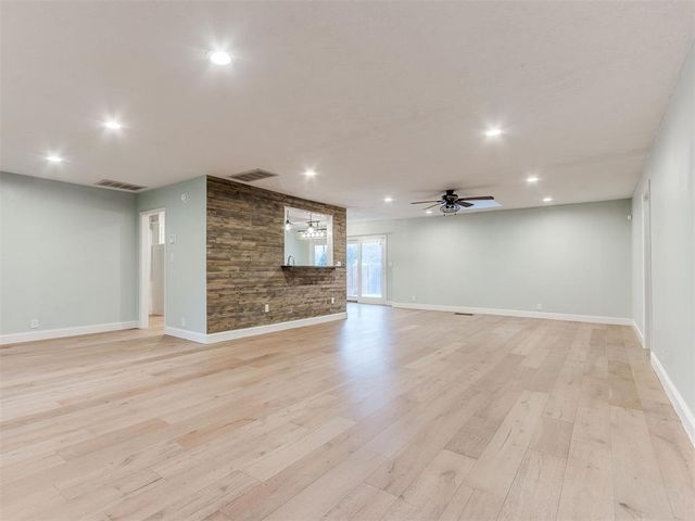 1428 Cinderella Avenue, Norman, OK 73072