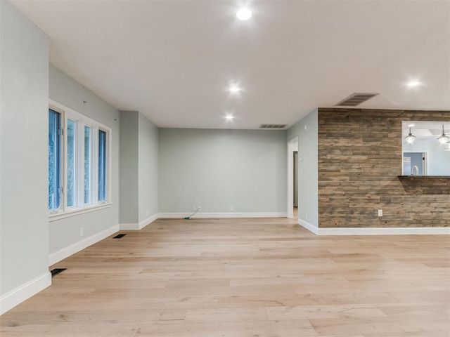 1428 Cinderella Avenue, Norman, OK 73072