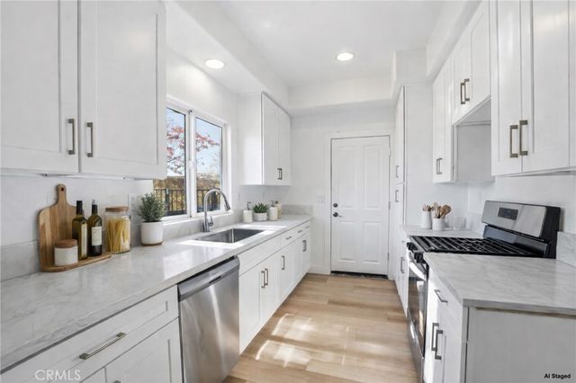 13522 Island Palms, Sylmar, CA 91342