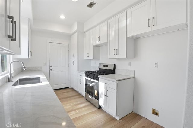 13522 Island Palms, Sylmar, CA 91342