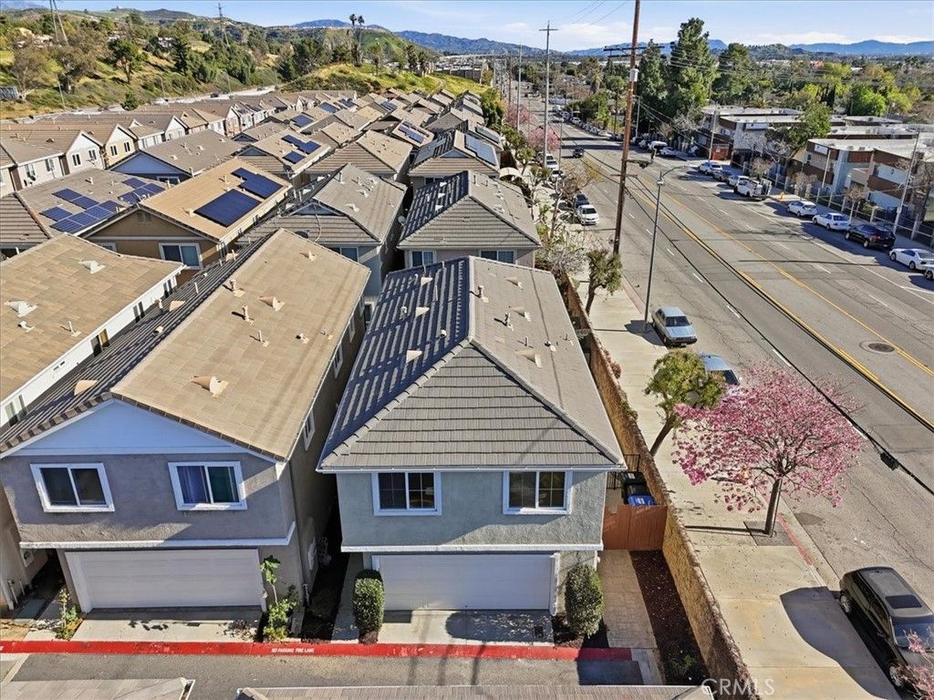 Image 34 of property listing at 13522 Island Palms, Sylmar, CA 91342