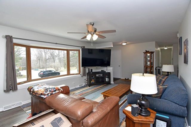 6120 242nd AVENUE, Salem, WI 53168