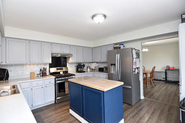 6120 242nd AVENUE, Salem, WI 53168