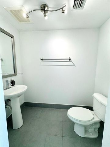 92 SW 3rd St 3608, Miami, FL 33130