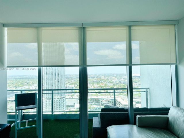 92 SW 3rd St 3608, Miami, FL 33130