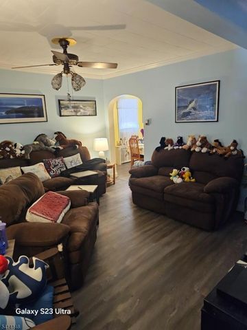 215 W 2Nd St, Clifton City, NJ 07011