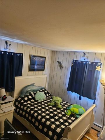 215 W 2Nd St, Clifton City, NJ 07011