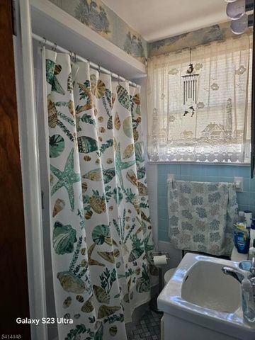 215 W 2Nd St, Clifton City, NJ 07011