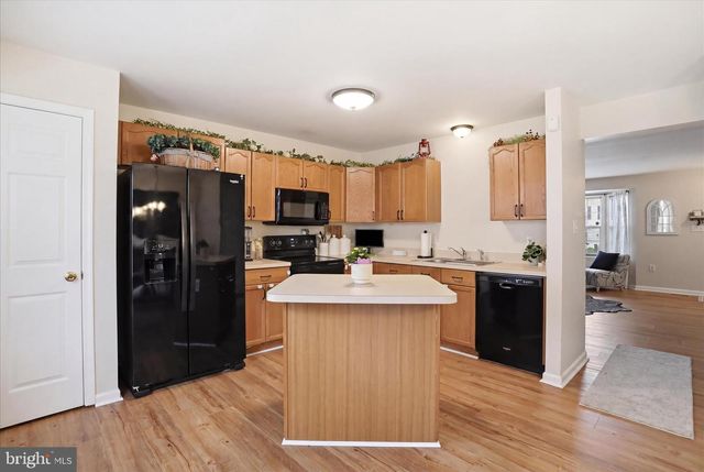 97 QUINCE TREE DR, Martinsburg, WV 25403