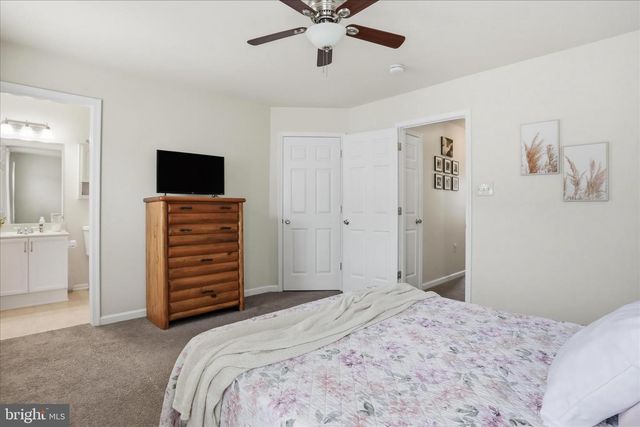 97 QUINCE TREE DR, Martinsburg, WV 25403