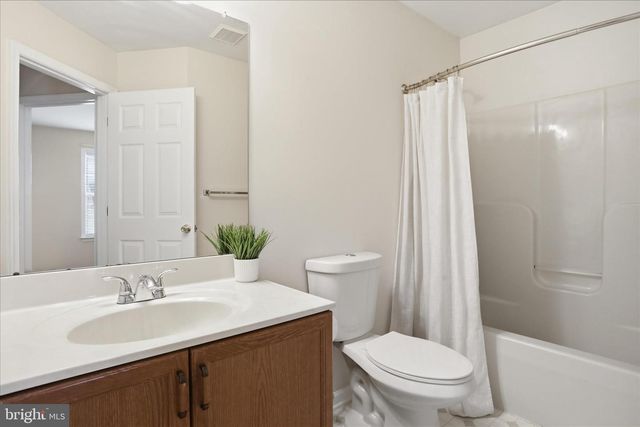 97 QUINCE TREE DR, Martinsburg, WV 25403