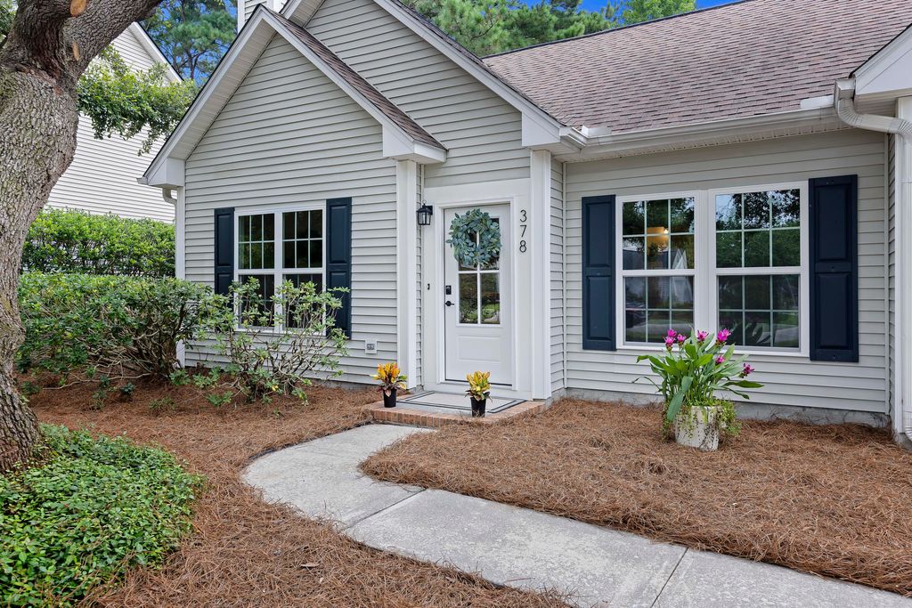 378 Jardinere Walk, Mount Pleasant, SC 29464