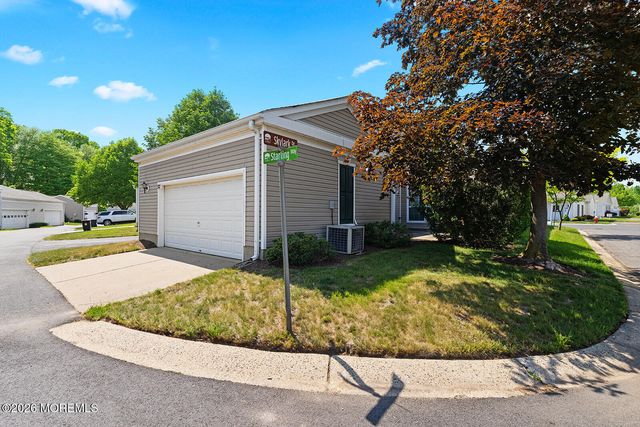 527 Harrier Drive 527, Monroe, NJ 08831