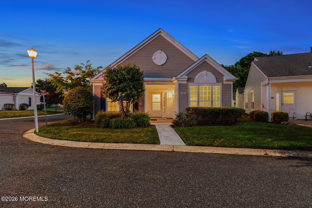 527 Harrier Drive 527, Monroe, NJ 08831