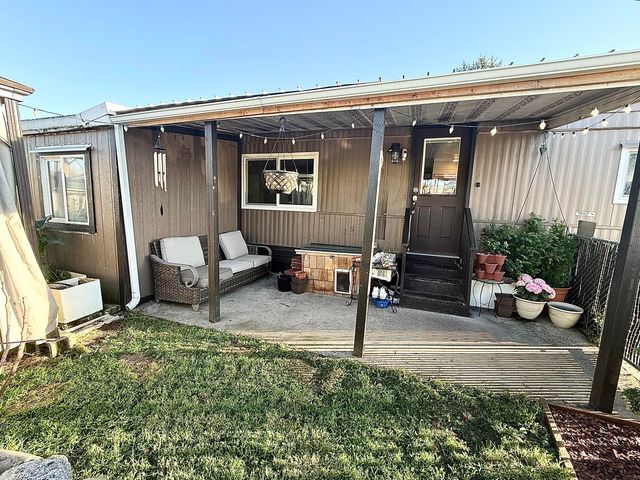 2395 Redwood Avenue 23, Grants Pass, OR 97527