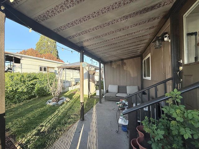 2395 Redwood Avenue 23, Grants Pass, OR 97527