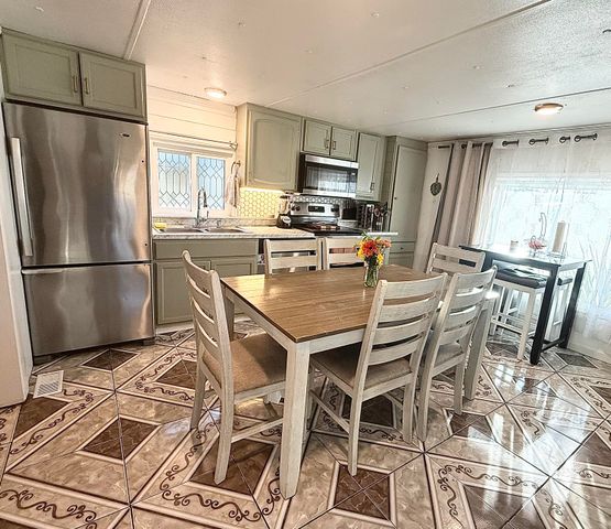 2395 Redwood Avenue 23, Grants Pass, OR 97527