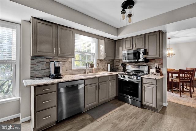 125 SHIRE LN, Wernersville, PA 19565