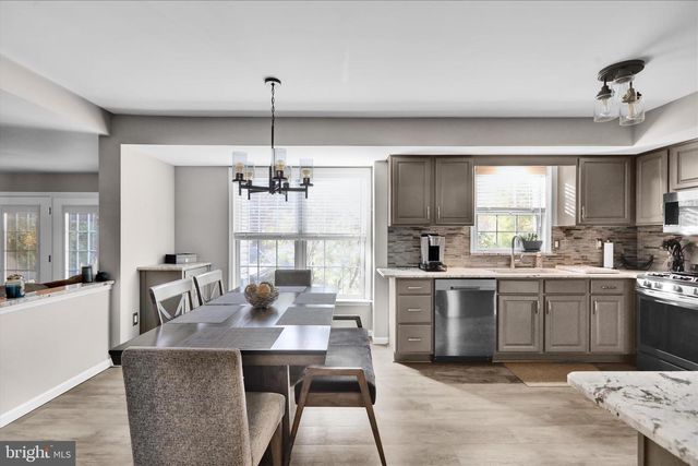 125 SHIRE LN, Wernersville, PA 19565