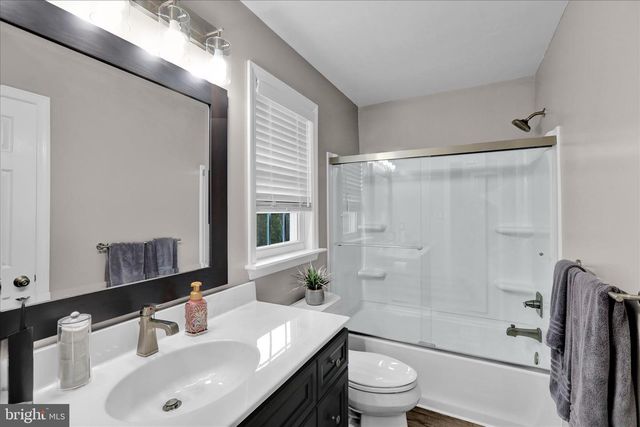 125 SHIRE LN, Wernersville, PA 19565