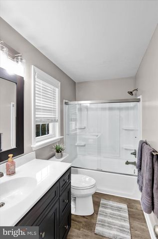 125 SHIRE LN, Wernersville, PA 19565