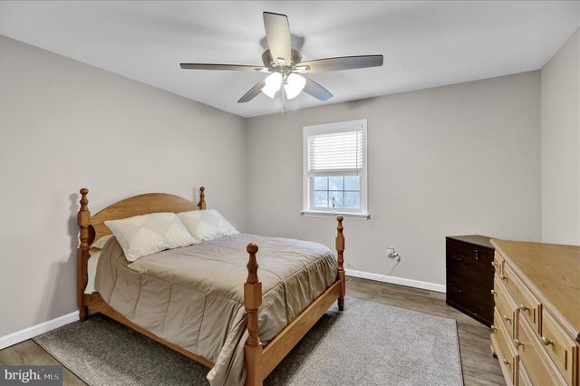 125 SHIRE LN, Wernersville, PA 19565