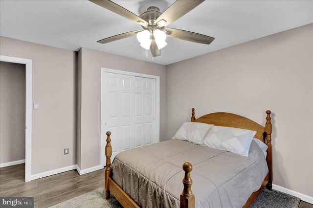 125 SHIRE LN, Wernersville, PA 19565