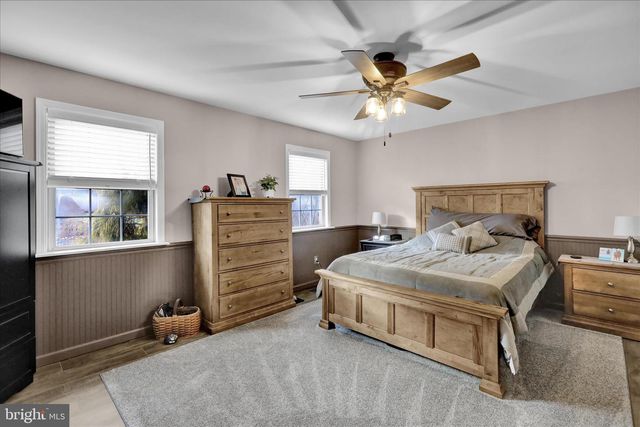 125 SHIRE LN, Wernersville, PA 19565