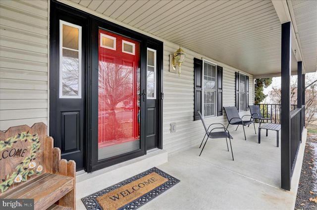 125 SHIRE LN, Wernersville, PA 19565