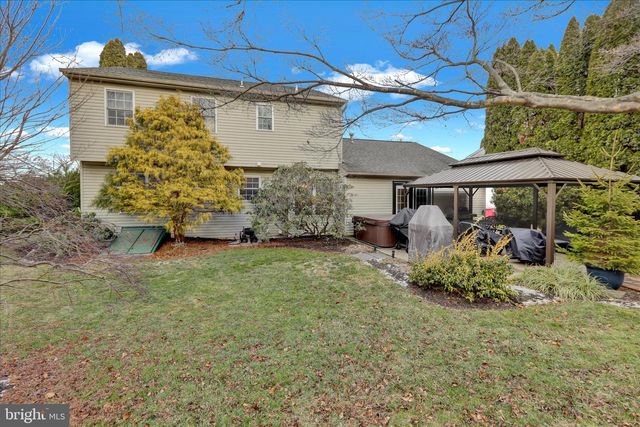 125 SHIRE LN, Wernersville, PA 19565