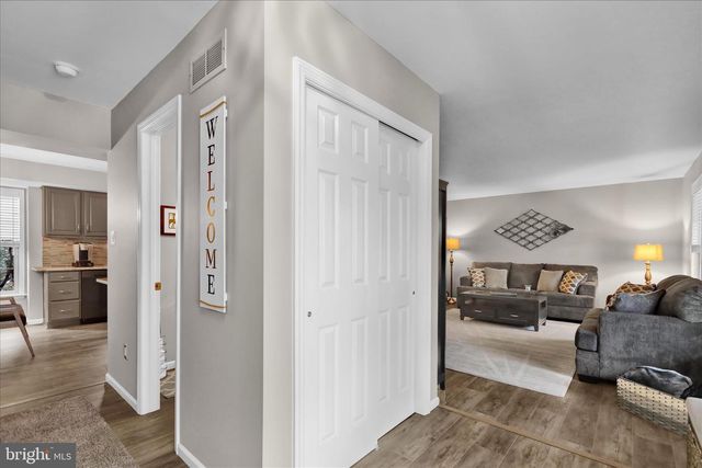 125 SHIRE LN, Wernersville, PA 19565