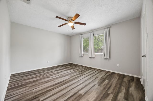 6907 Grant Drive, Richmond, TX 77469