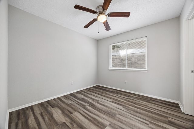 6907 Grant Drive, Richmond, TX 77469