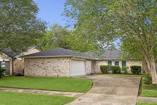 6907 Grant Drive, Richmond, TX 77469