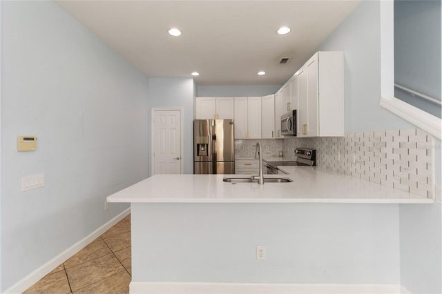 1706 SHALLCROSS AVENUE, Orlando, FL 32828